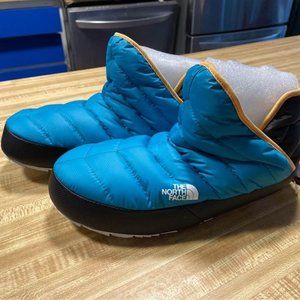 Northface ThermoBall Traction Booties